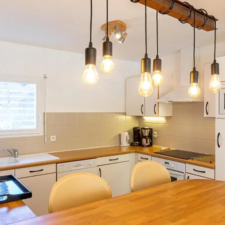 Attractively Furnished With Private Pool In D'olonne *